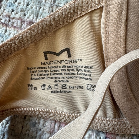 Maidenform underwire bra size 36A - Picture 3 of 5